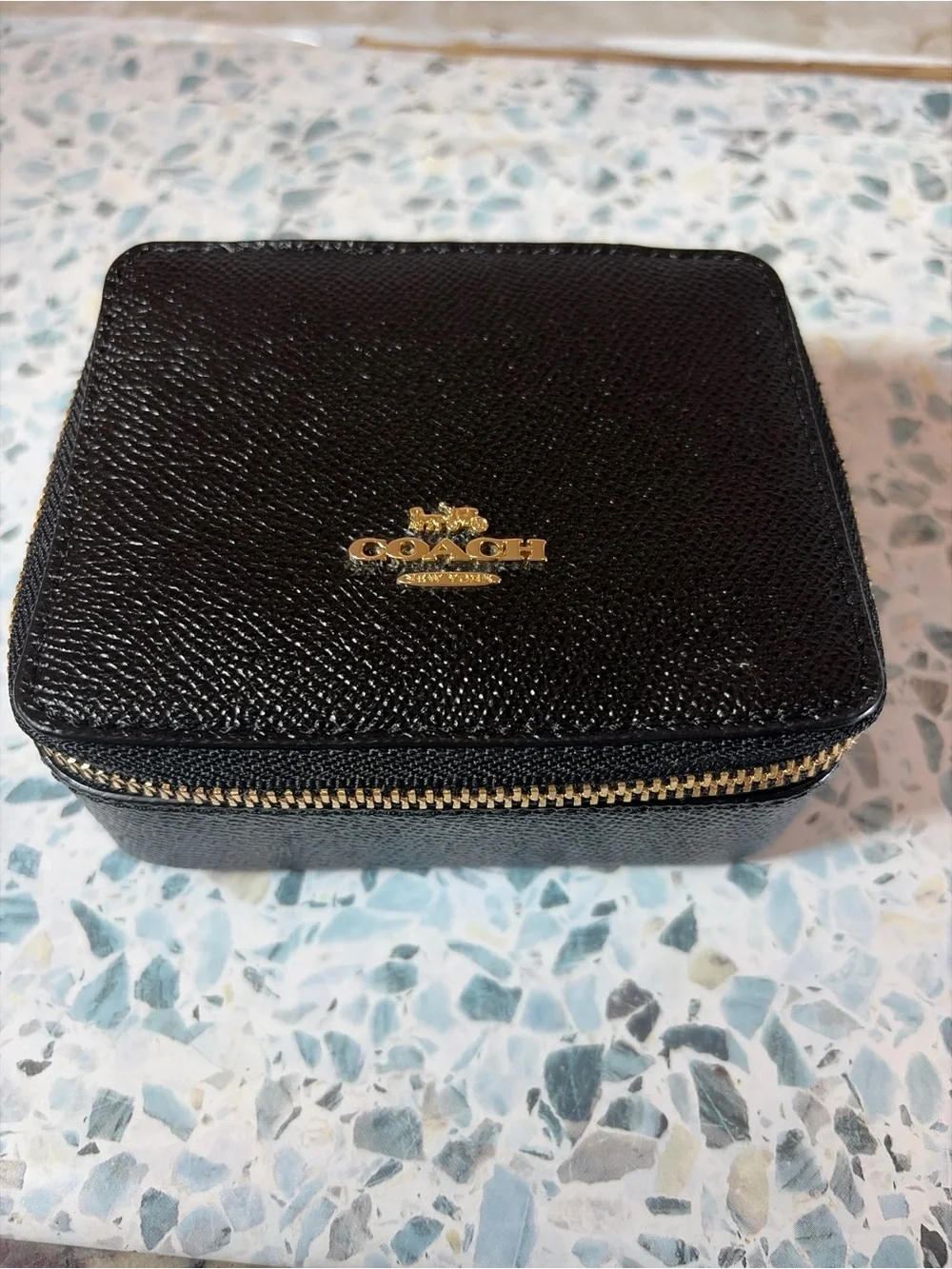 Coach Black Crossgrain Leather Travel Jewelry Case Zip Box Gold Hardware
